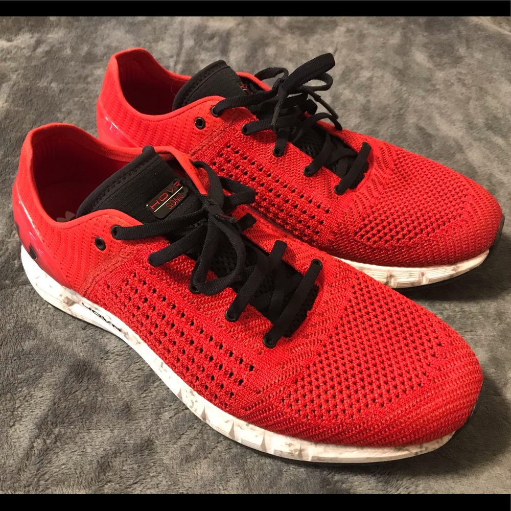 Under Armour Hovr Sonic. Red, Size 11